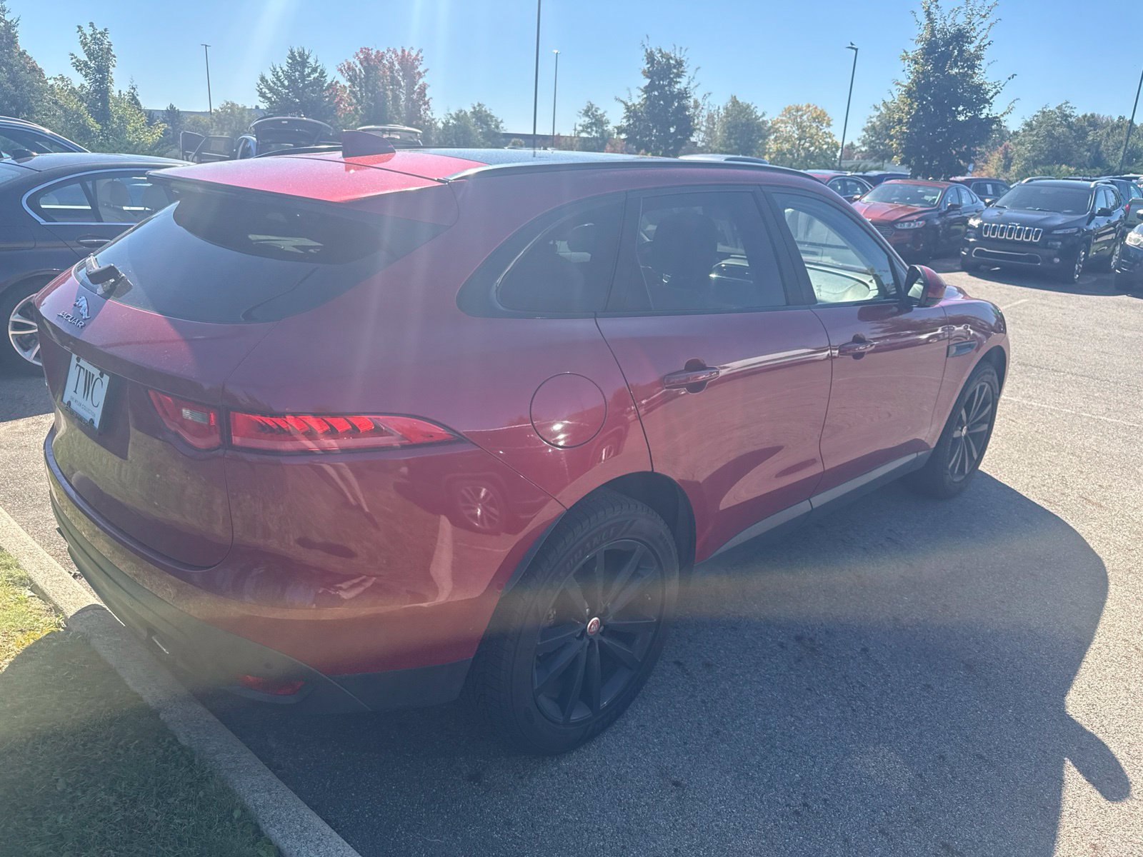 Used 2019 Jaguar F-PACE Prestige AWD/4WD image 5