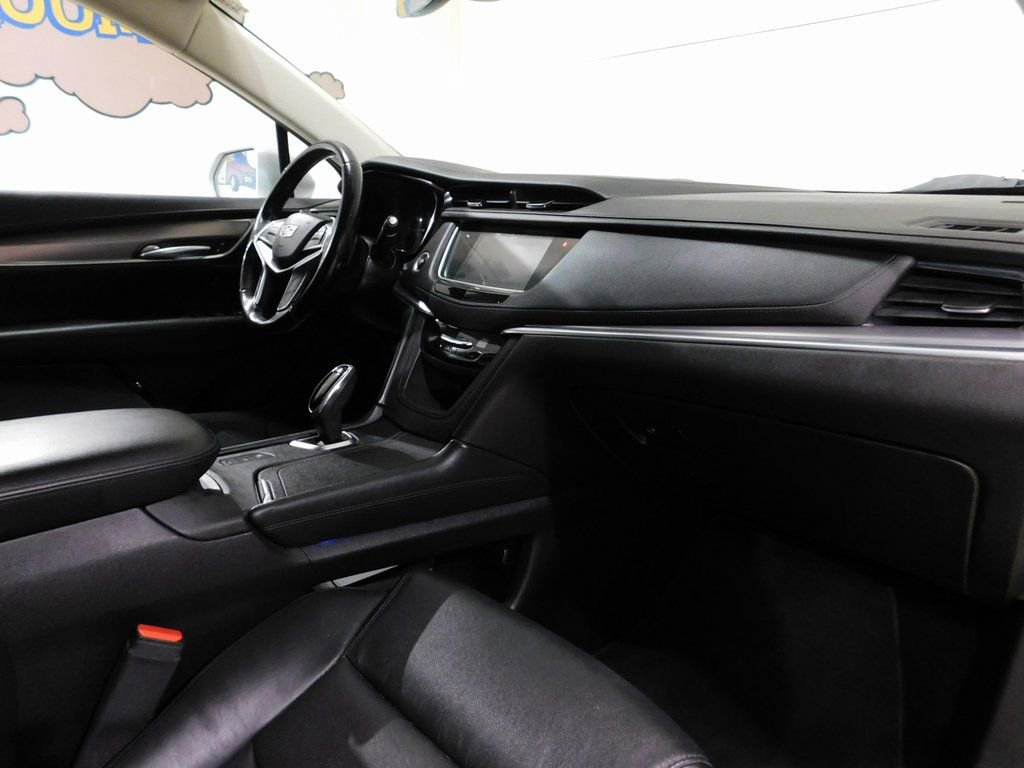 Used 2018 Cadillac XT5 Luxury image 89