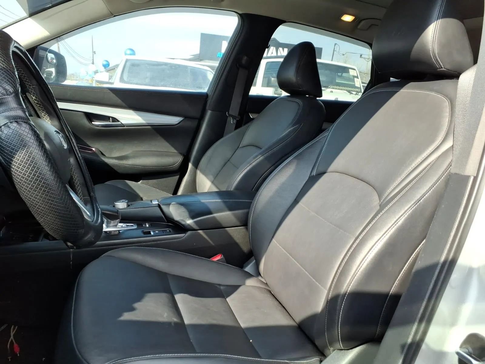 Used 2020 INFINITI QX50 Luxe w/ Navigation Package image 25