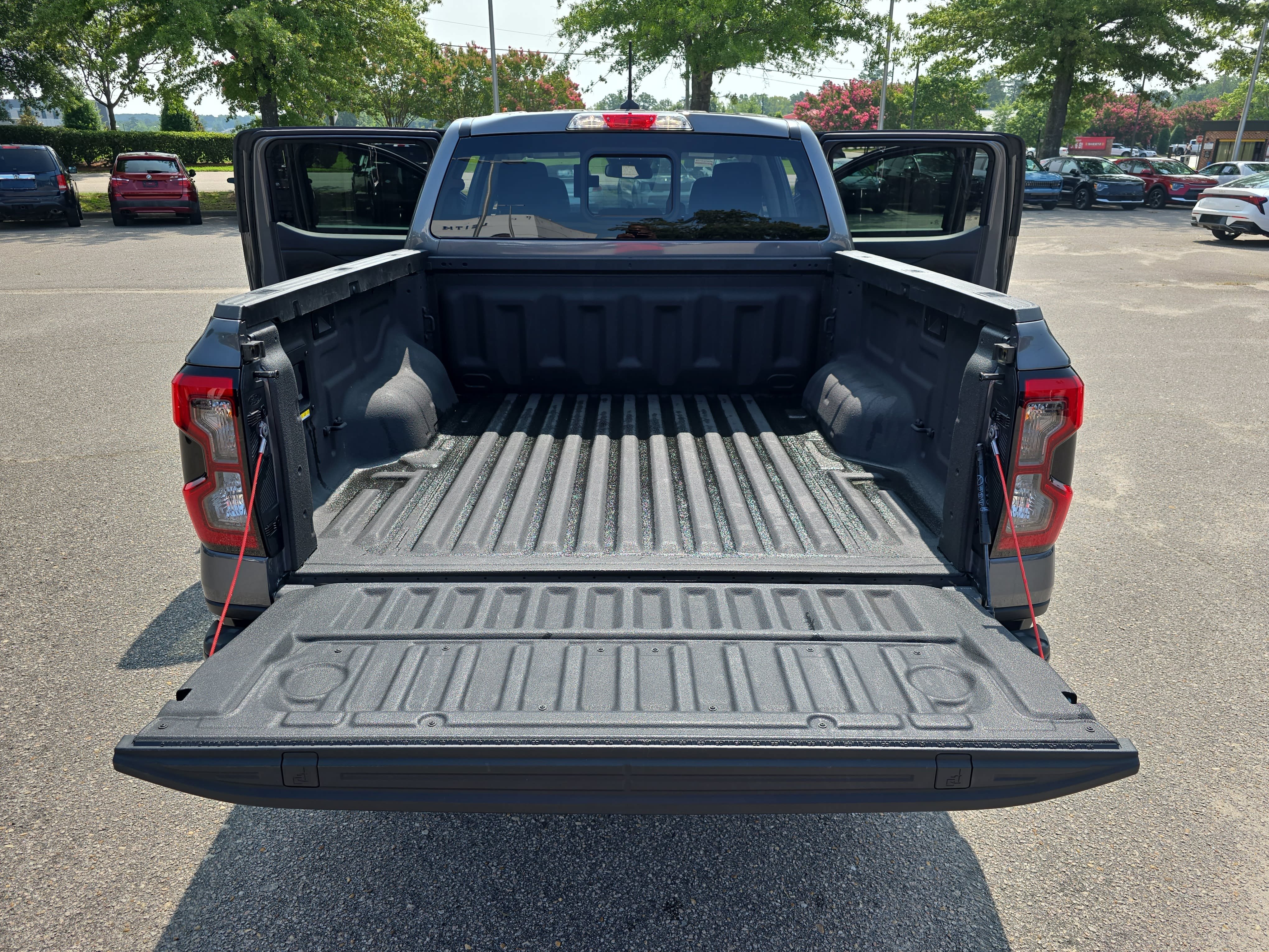 Used 2025 Ford Ranger XLT RWD image 14