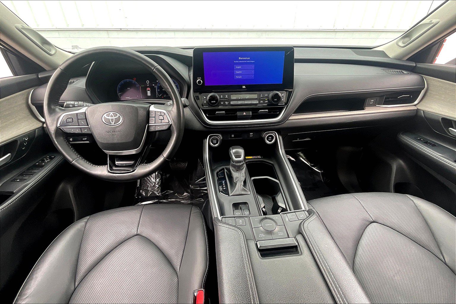 Used 2024 Toyota Grand Highlander AWD image 19