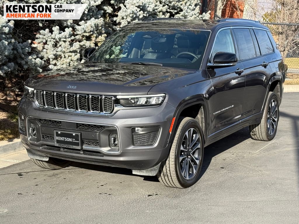 Used 2024 Jeep Grand Cherokee L Overland w/ Trailer Tow Package AWD/4WD image 3