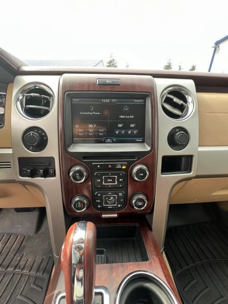 Used 2014 Ford F150 King Ranch w/ King Ranch Luxury Package AWD/4WD image 36