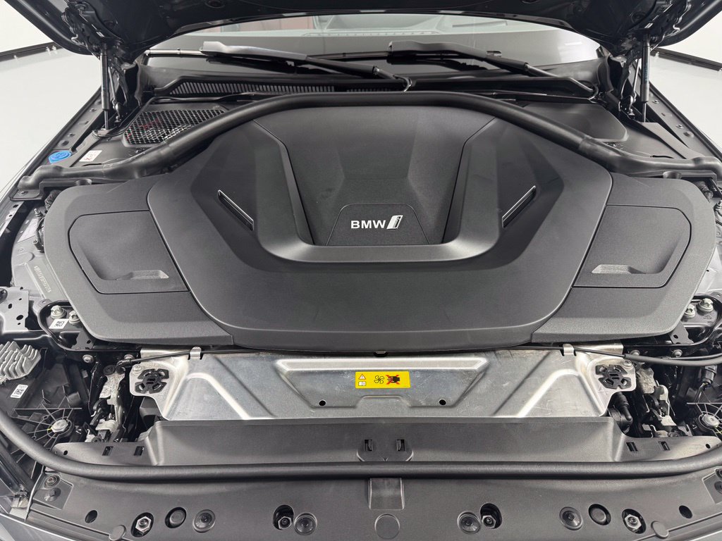 Certified 2023 BMW i4 eDrive40 RWD image 9