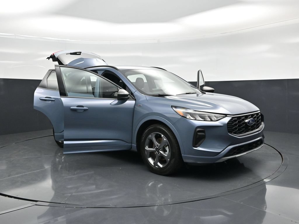 Certified 2024 Ford Escape ST-Line w/ Tech Pack #1 FWD image 30