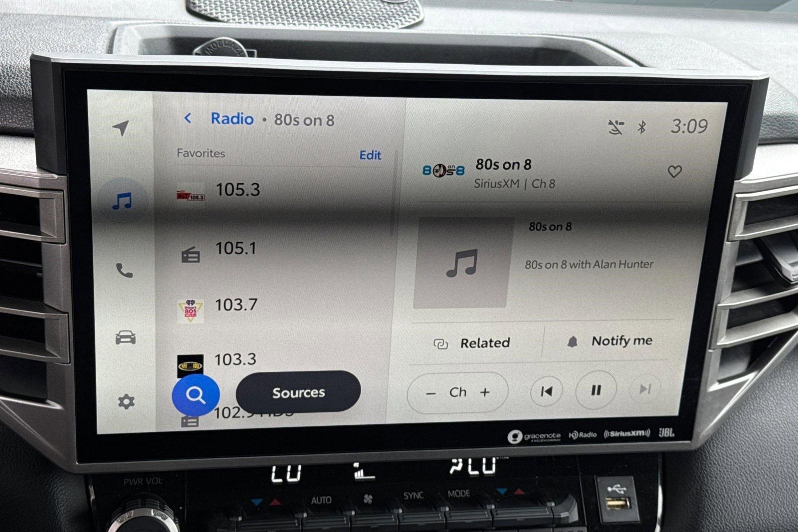 Used 2022 Toyota Tundra Limited image 18