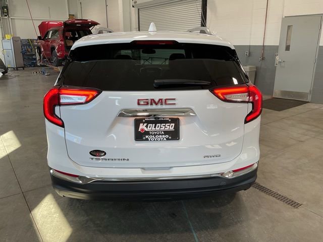 Used 2024 GMC Terrain SLT image 5