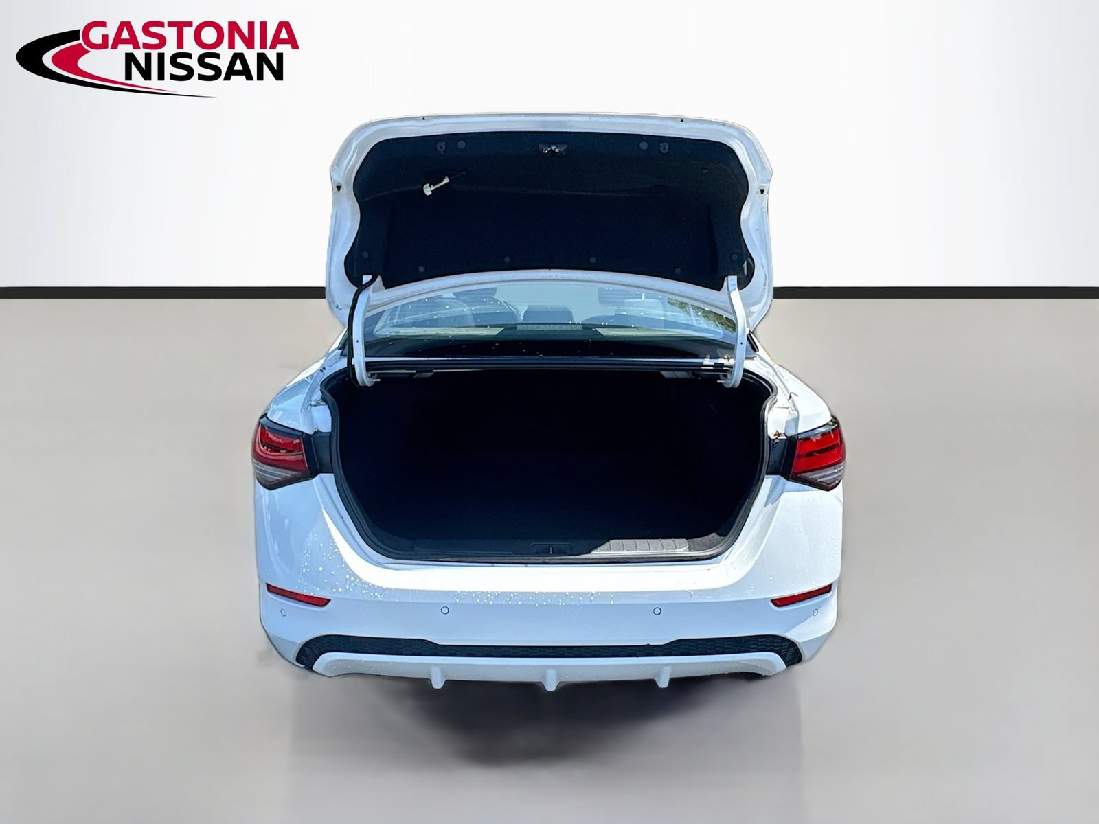 Used 2025 Nissan Sentra S FWD image 33