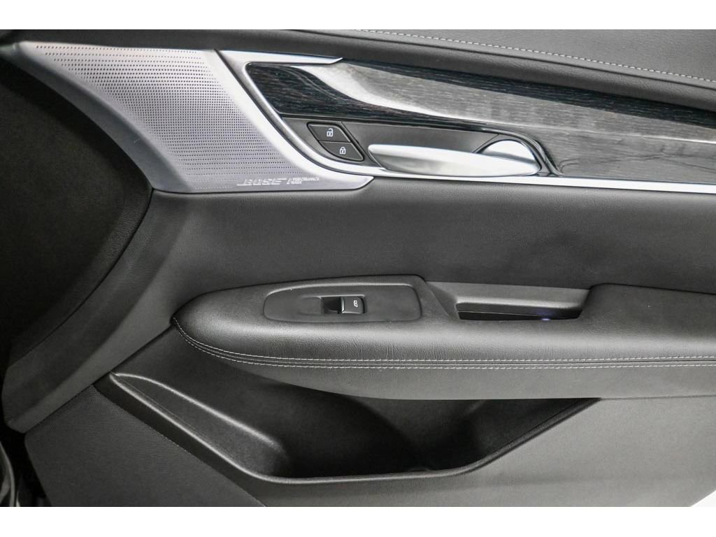 Certified 2025 Cadillac XT5 Premium Luxury image 17