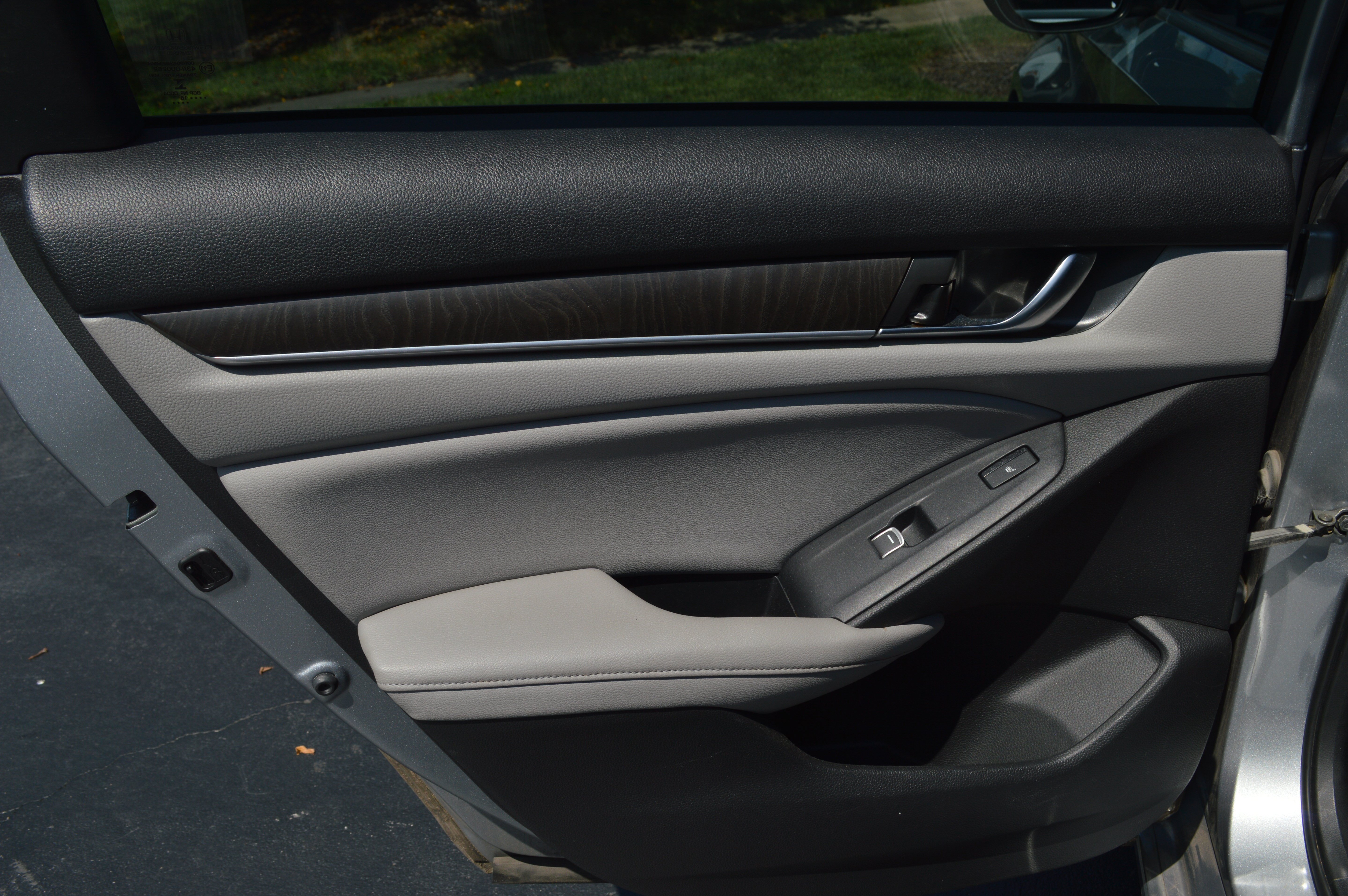 Used 2018 Honda Accord Touring image 21