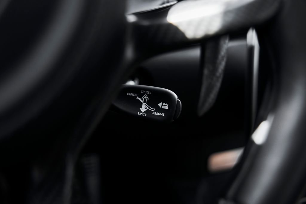 Used 2024 McLaren Artura image 52