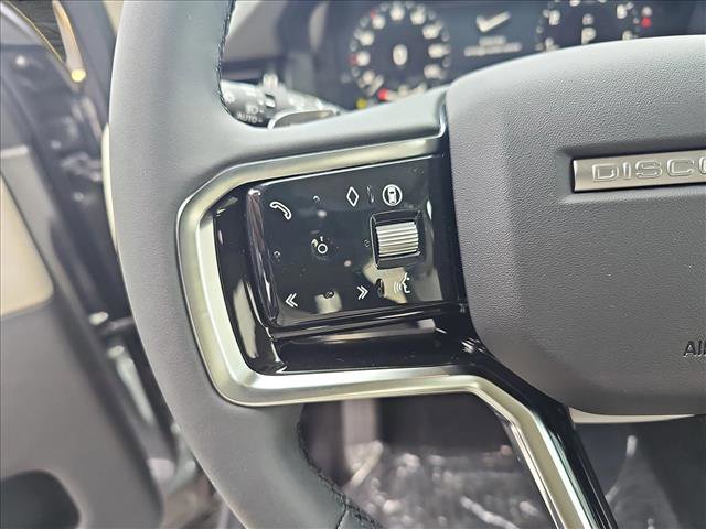 New 2025 Land Rover Discovery Sport S image 18