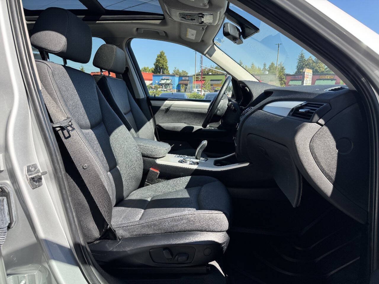 Used 2013 BMW X3 xDrive28i AWD/4WD image 16