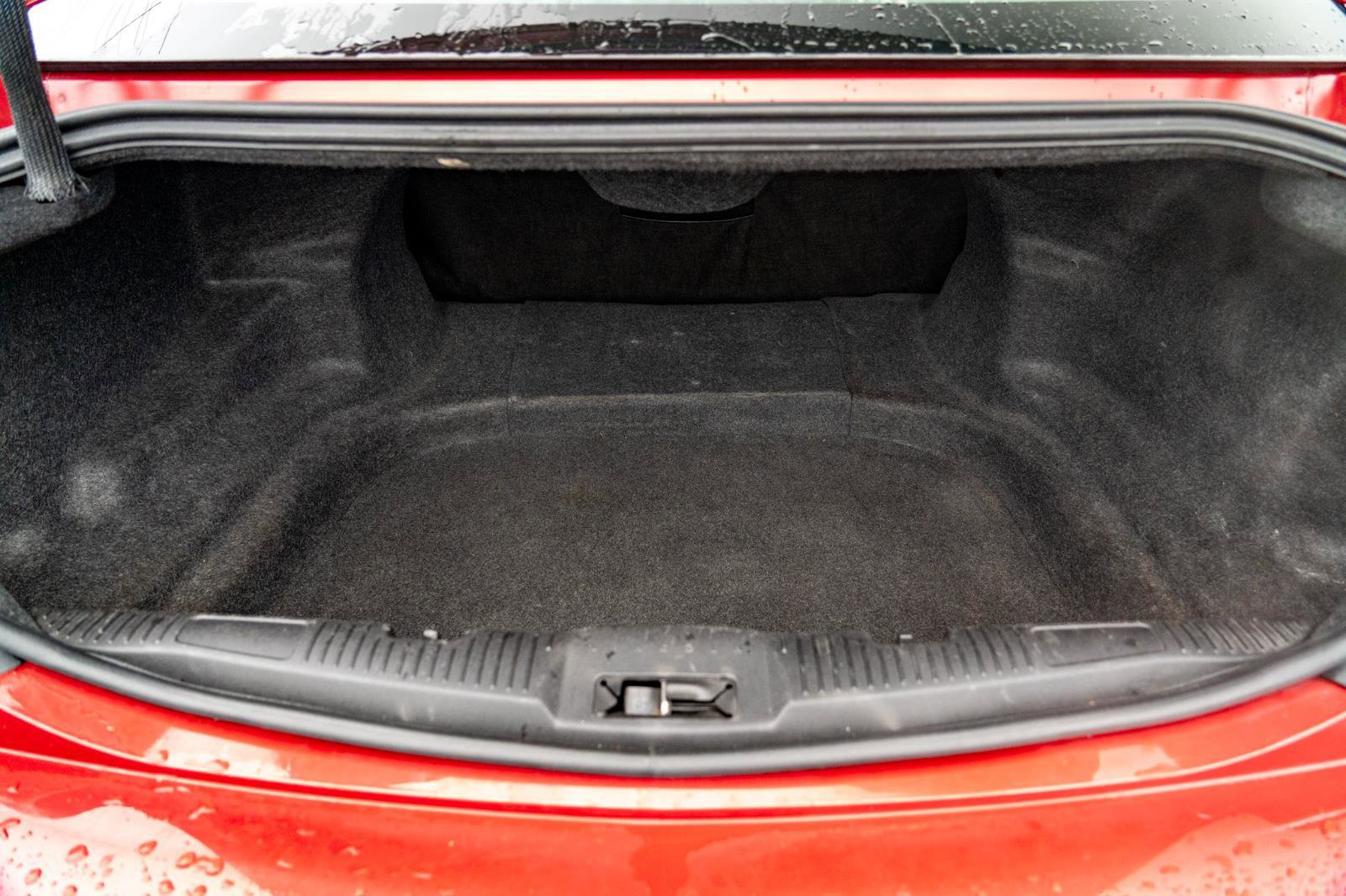 Used 2010 Lincoln MKS image 24