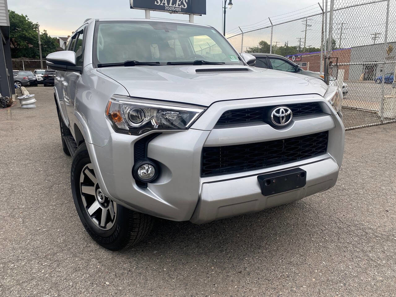 Used 2018 Toyota 4Runner Limited image 4