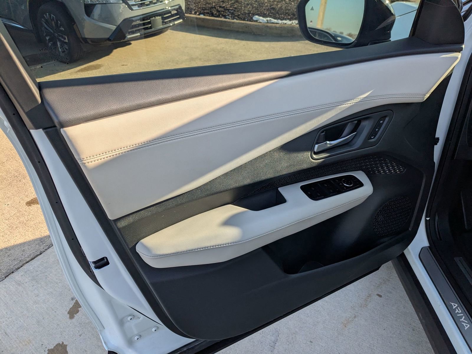 Used 2023 Nissan Ariya ENGAGE e-4ORCE image 26