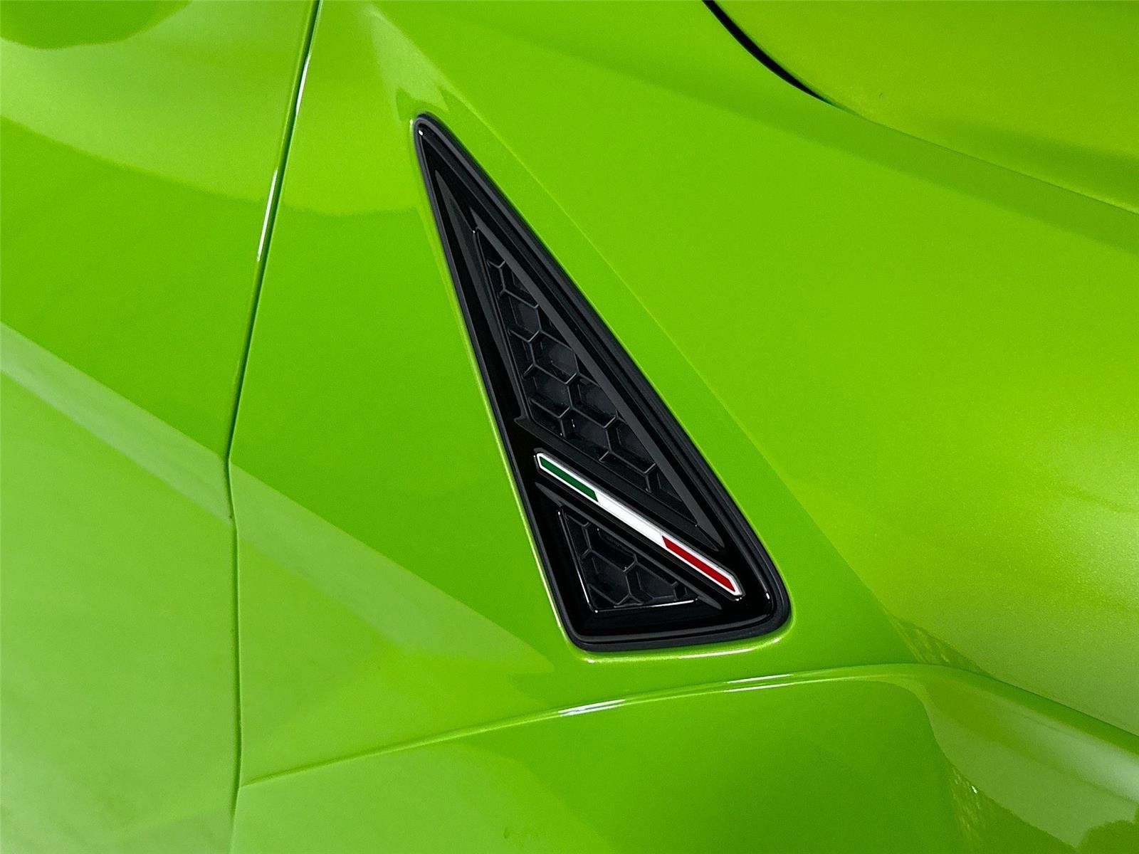 Used 2022 Lamborghini Urus image 39