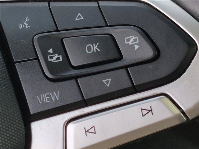 Used 2023 Volkswagen Jetta SE w/ Panoramic Sunroof Package FWD image 10