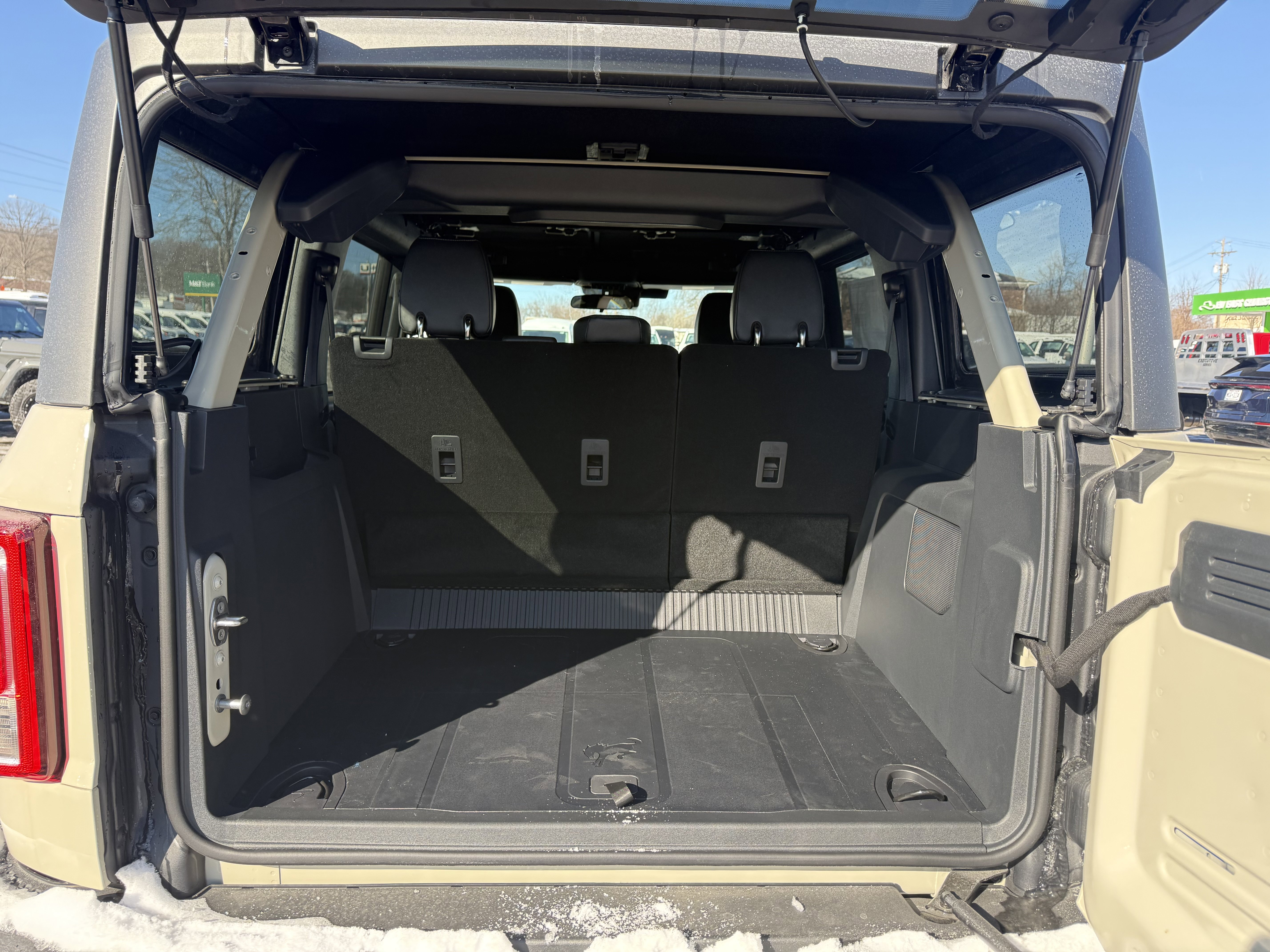 New 2025 Ford Bronco Big Bend w/ Black Diamond Package image 8
