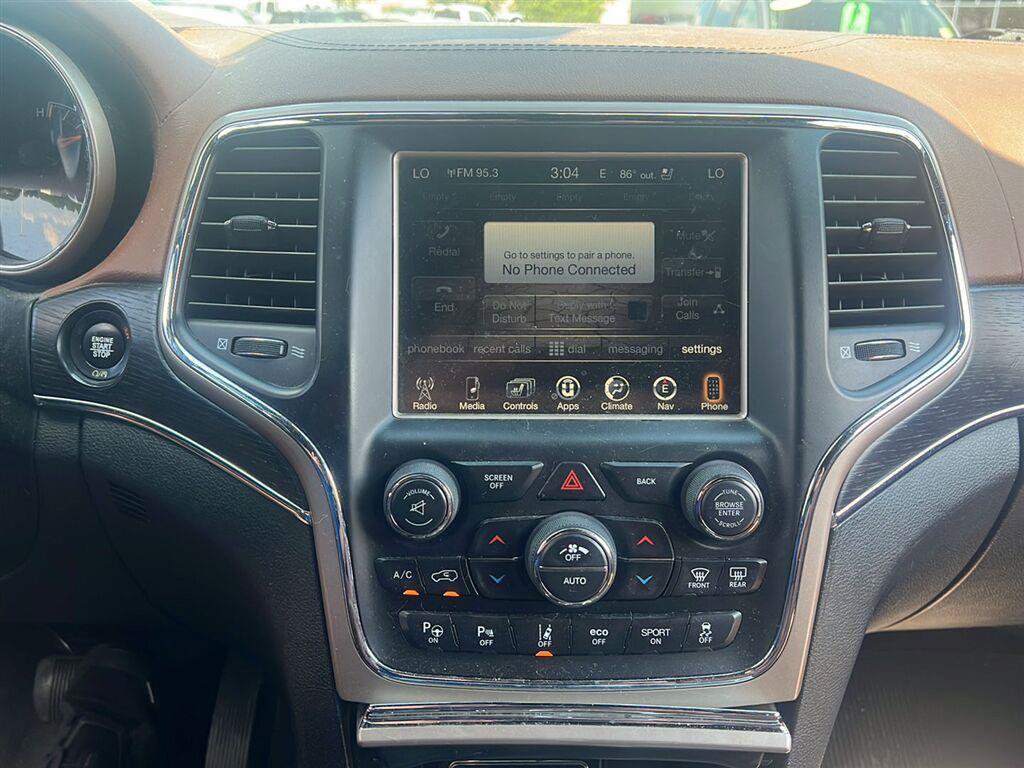 Used 2017 Jeep Grand Cherokee Summit w/ Platinum Series Group AWD/4WD image 22