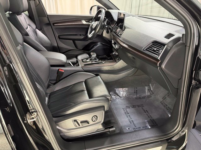 Used 2025 Audi Q5 2.0T Premium AWD/4WD image 11