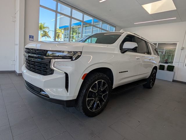 Used 2023 Chevrolet Suburban RST AWD/4WD image 3