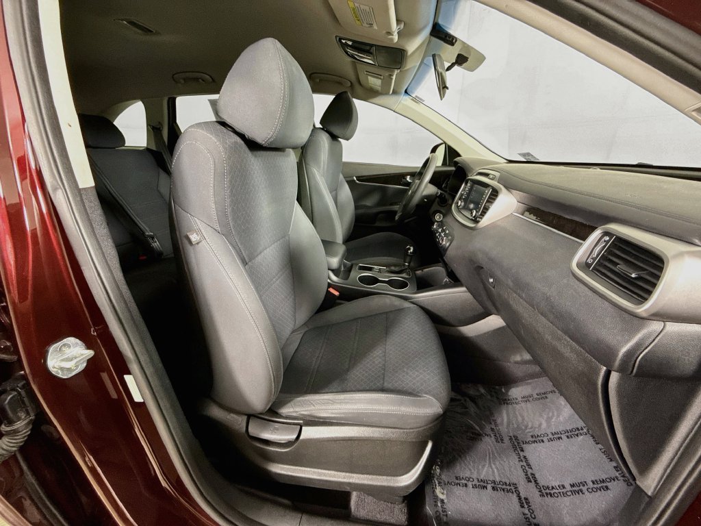 Used 2018 Kia Sorento FWD image 28