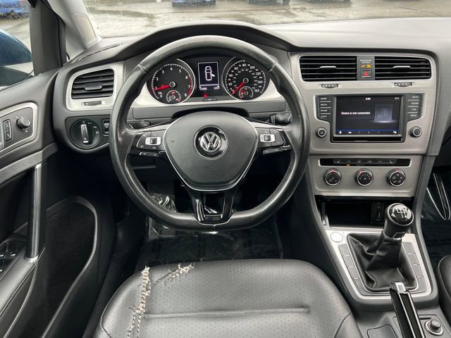 Used 2017 Volkswagen Golf Wolfsburg Edition image 15