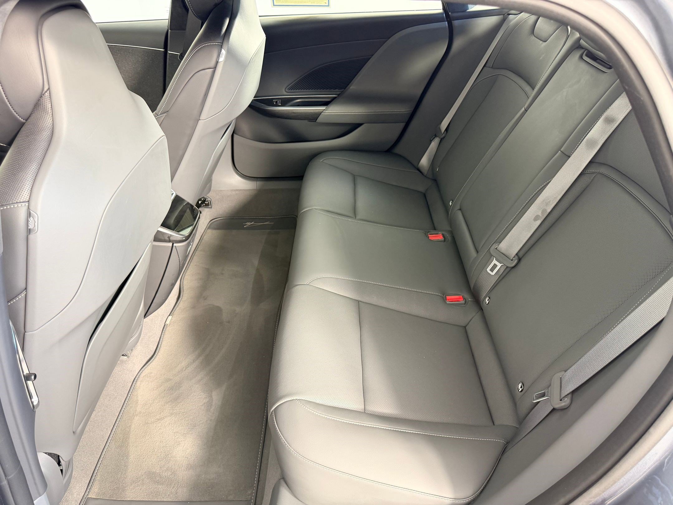 Used 2024 Lucid Air Pure image 13