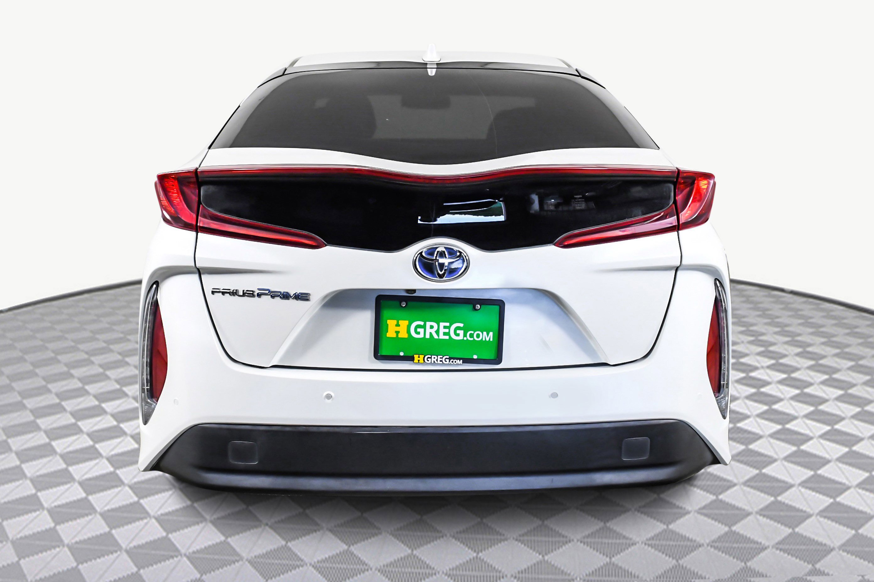 Used 2017 Toyota Prius Prime Advanced image 7