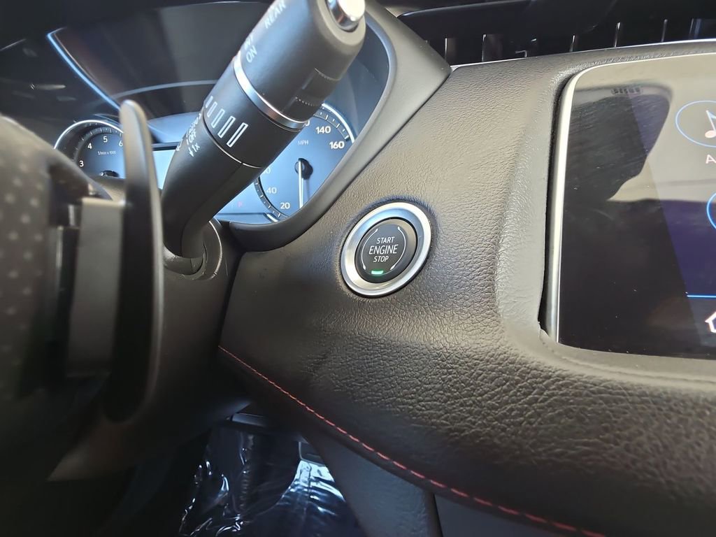 Used 2023 Cadillac XT4 Sport FWD image 17