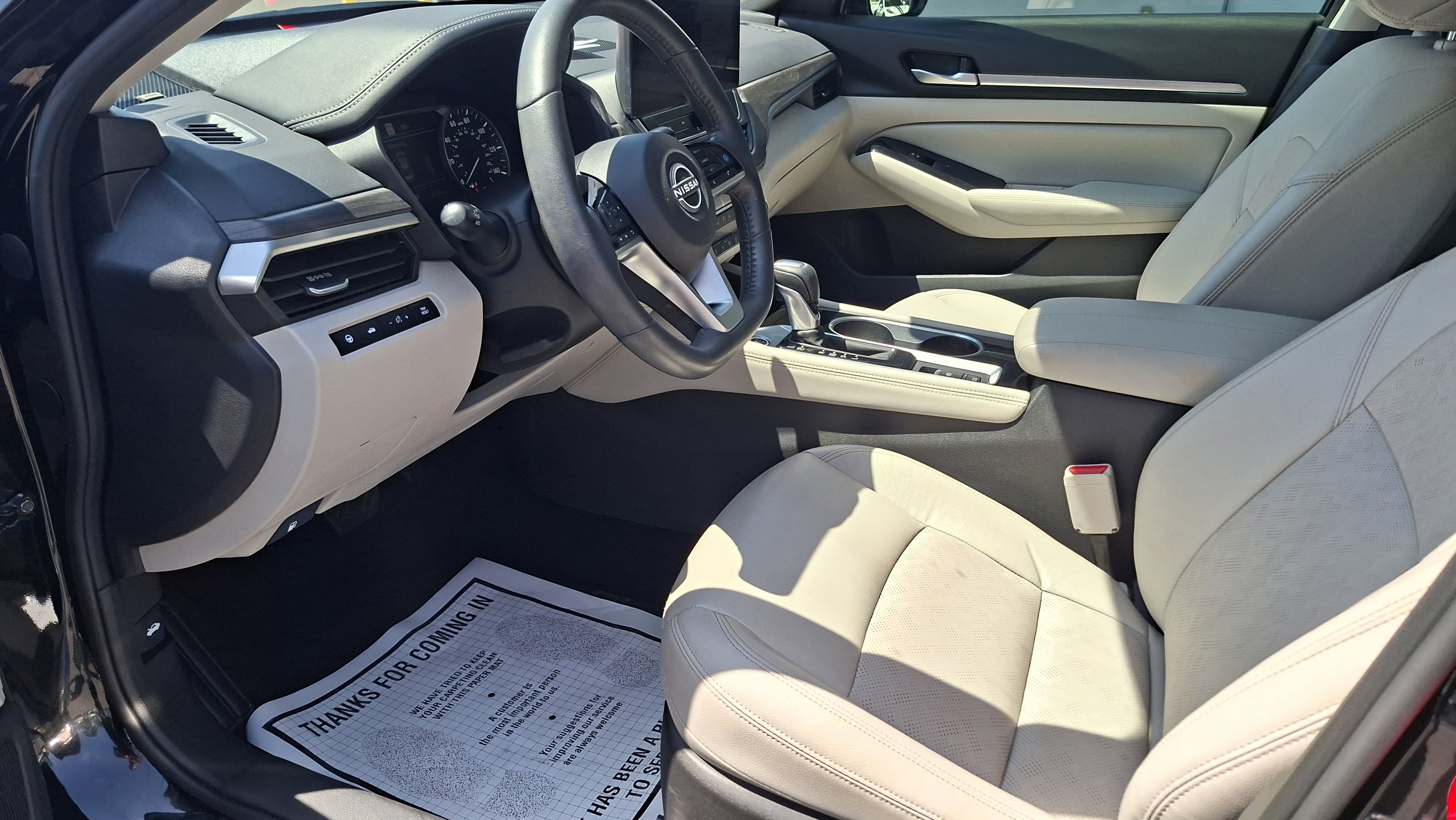 Used 2024 Nissan Altima 2.5 SL FWD image 9