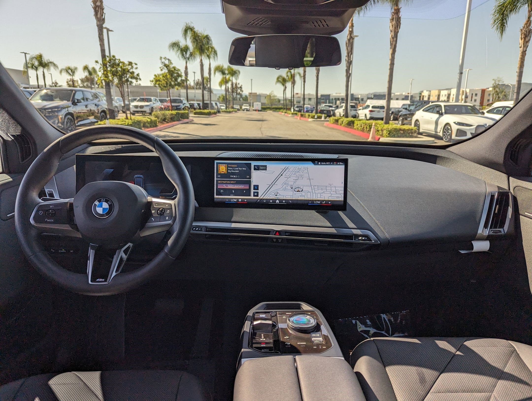 Used 2025 BMW iX xDrive50 w/ Premium Package image 30