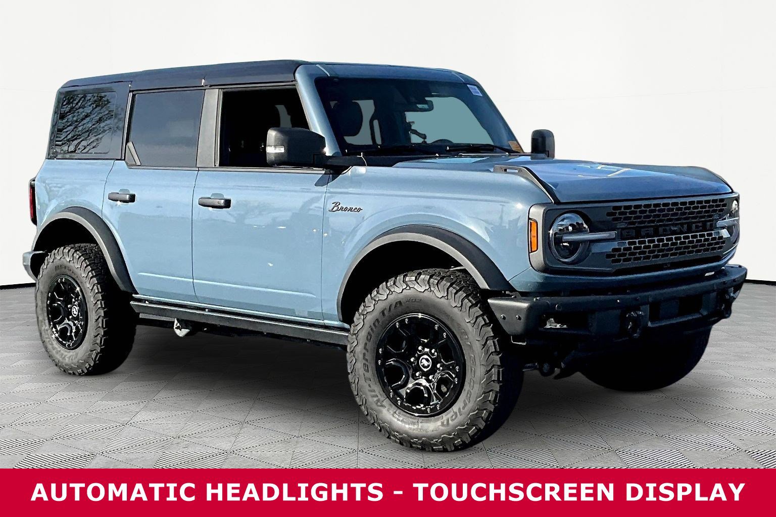 Used 2024 Ford Bronco Badlands image 3