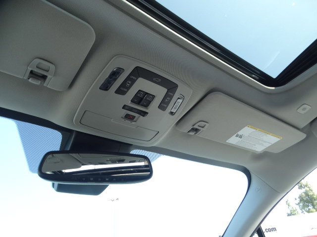 New 2026 Toyota Sienna XLE FWD image 26