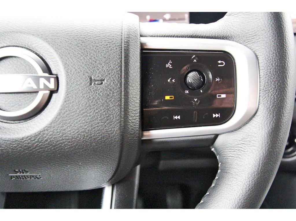 Used 2025 Nissan Armada SL image 14