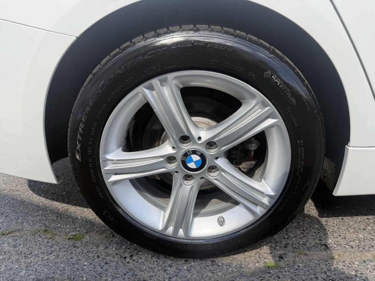 Used 2014 BMW 320i xDrive Sedan AWD/4WD image 12