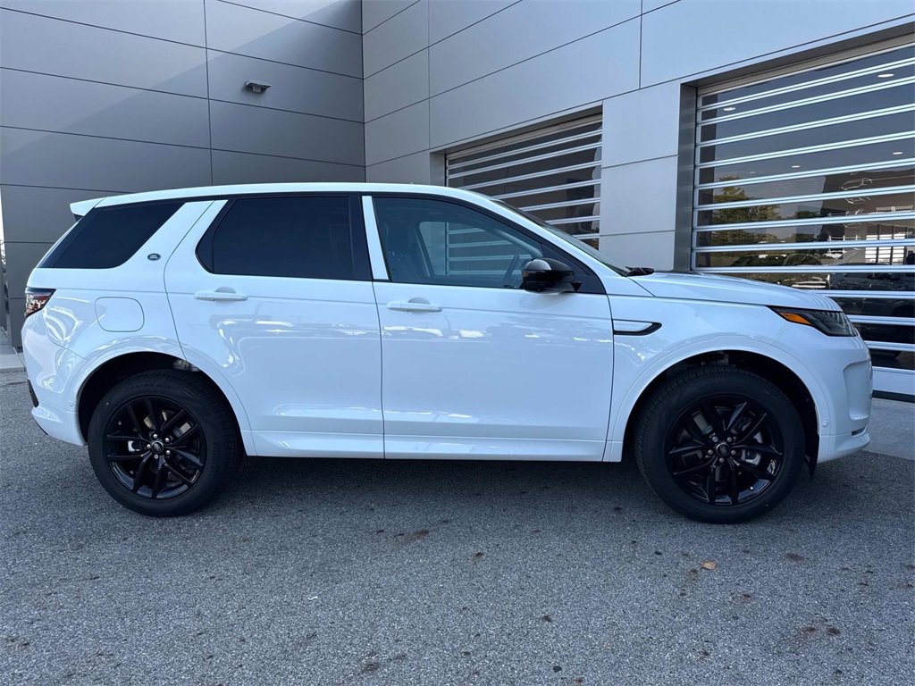 New 2025 Land Rover Discovery Sport S image 8