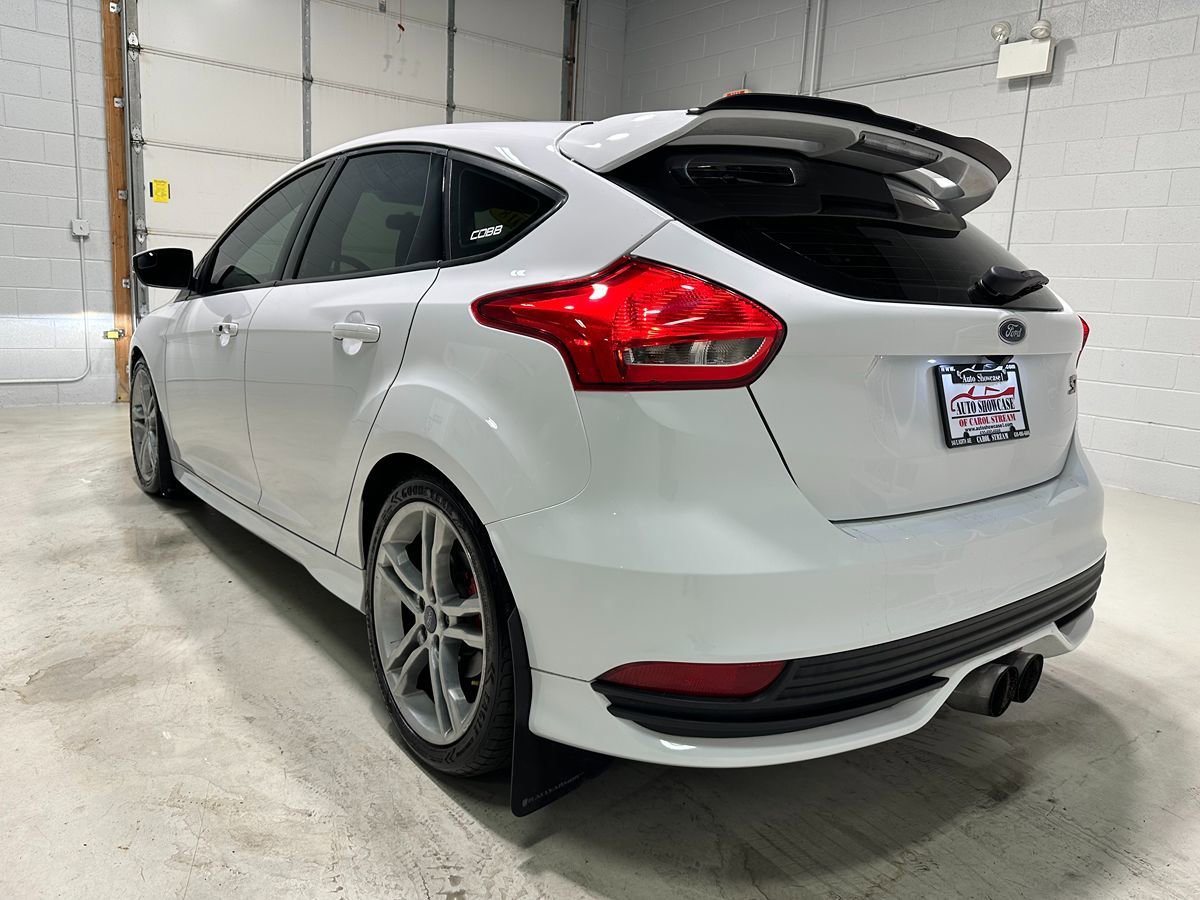 Used 2018 Ford Focus ST w/ Equipment Group 401A FWD image 20