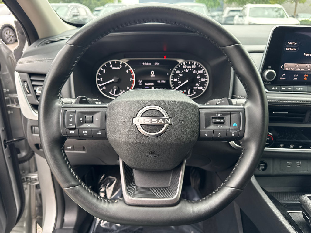 Certified 2025 Nissan Rogue SV AWD/4WD image 27
