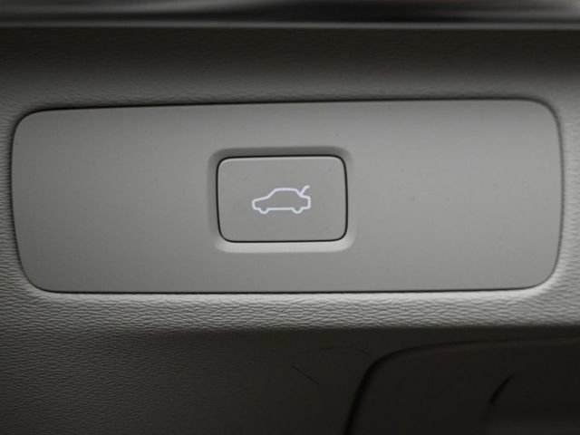 New 2026 Volvo XC90 B6 Ultra w/ Protection Package image 30