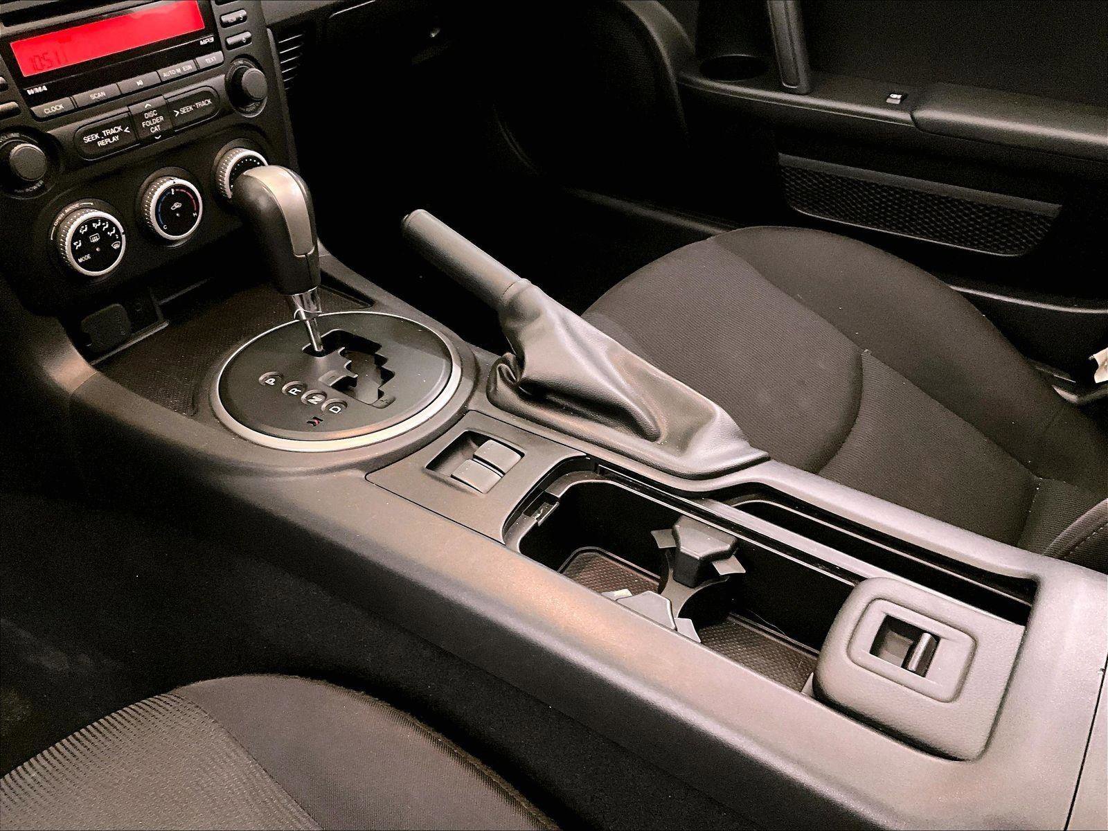 Used 2010 MAZDA MX-5 Miata Touring RWD image 16