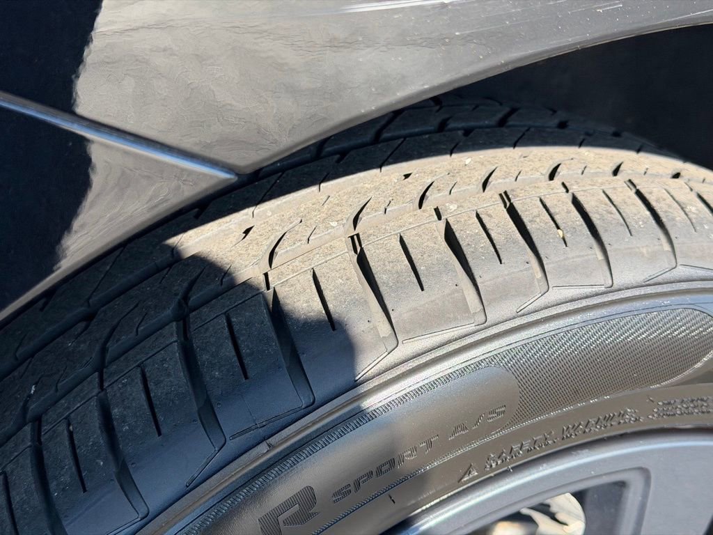 Used 2022 Chevrolet Equinox RS w/ LPO, Floor Liner Package image 46