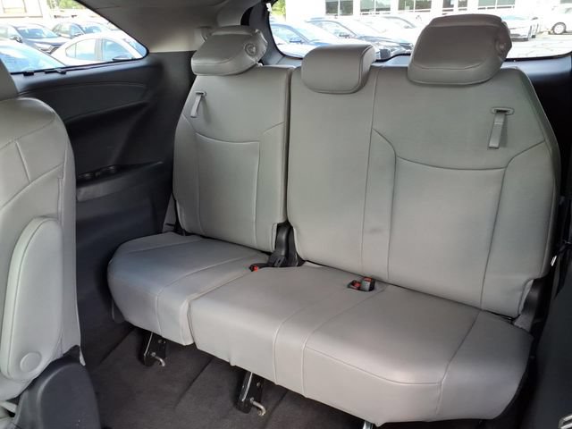 Certified 2026 Toyota Sienna XLE FWD image 11