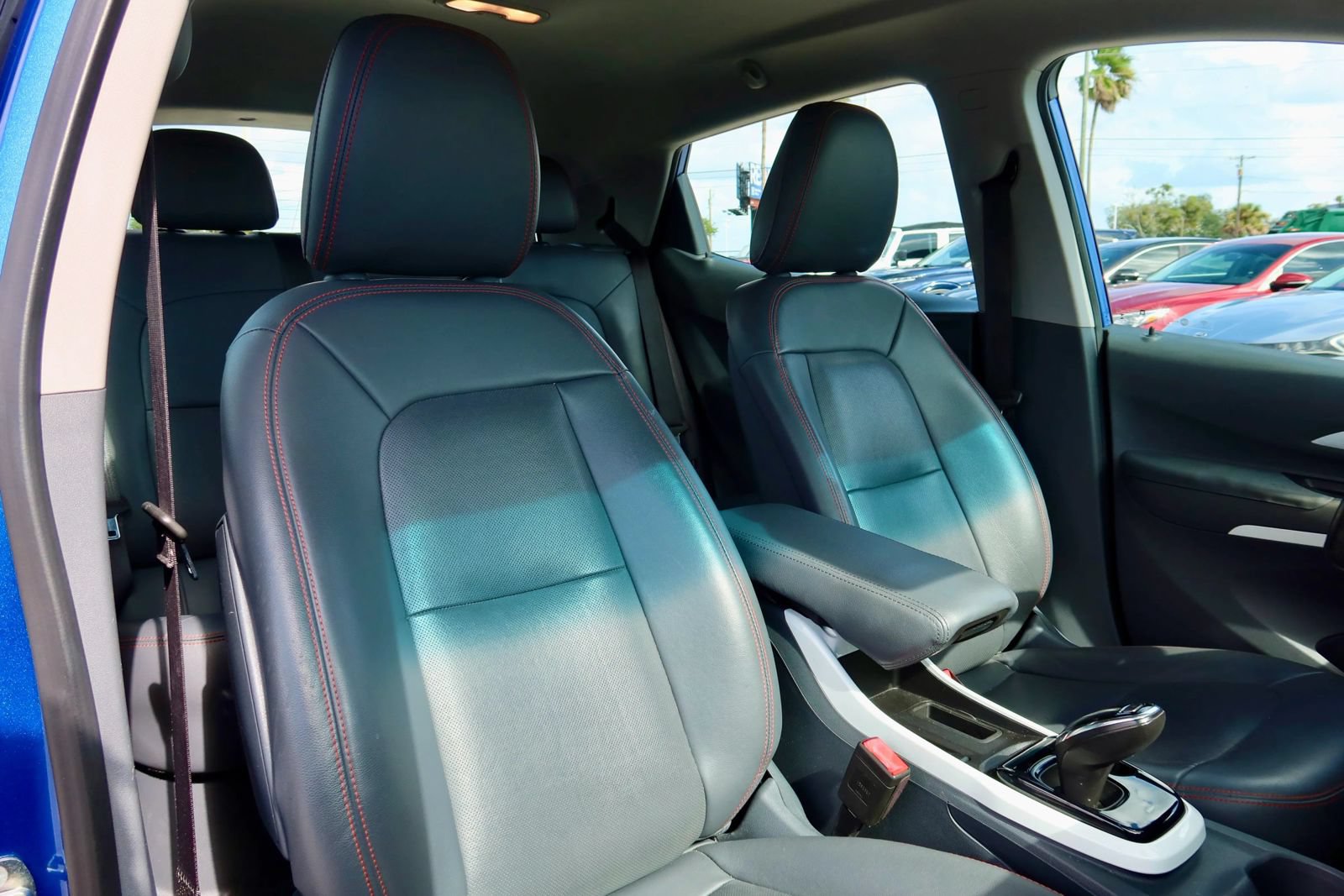 Used 2018 Chevrolet Bolt Premier w/ Driver Confidence II Package FWD image 15