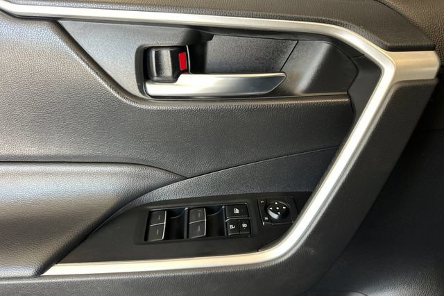 Certified 2022 Toyota RAV4 XLE w/ Convenience Package AWD/4WD image 14
