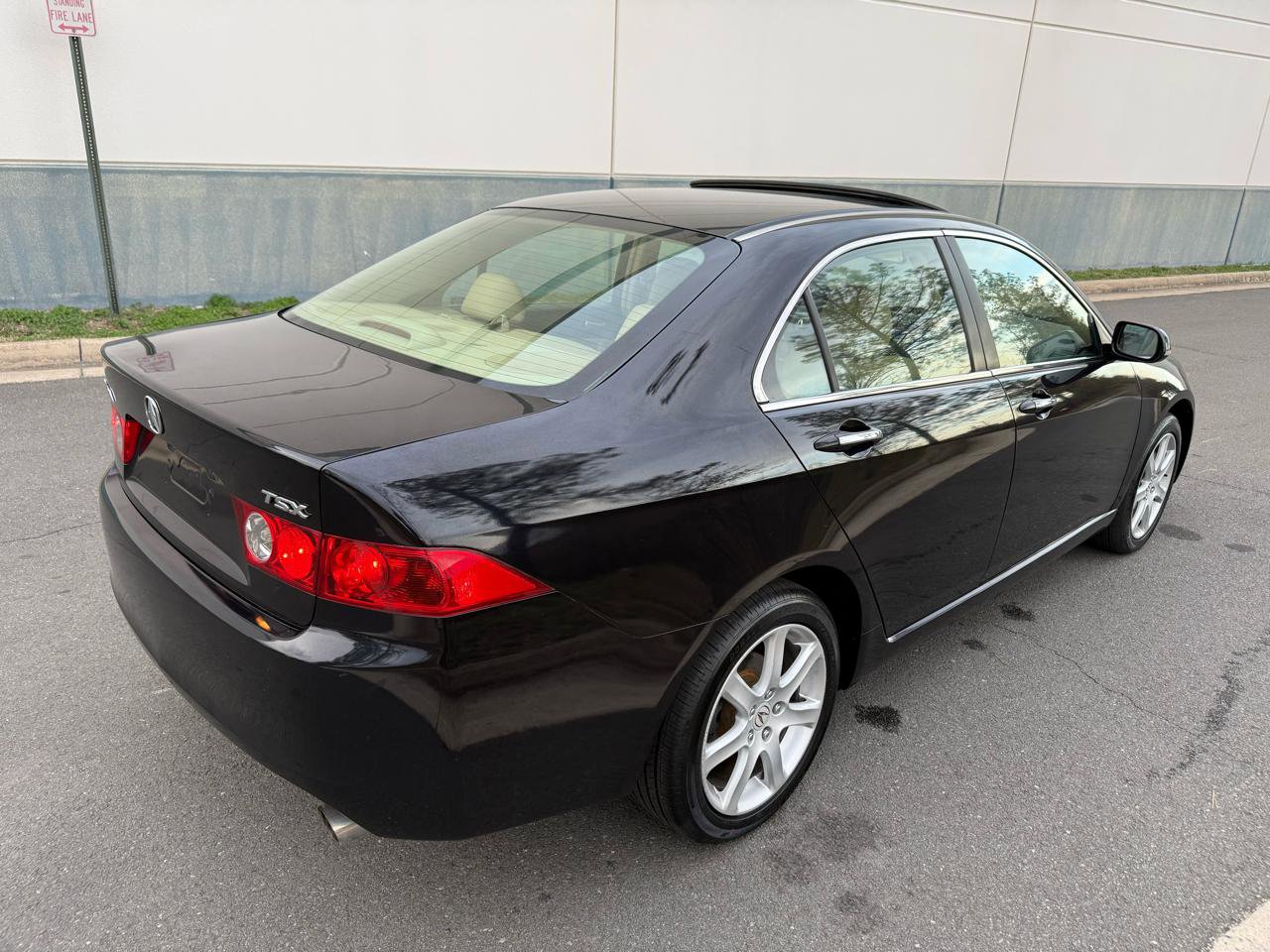 Used 2004 Acura TSX image 4