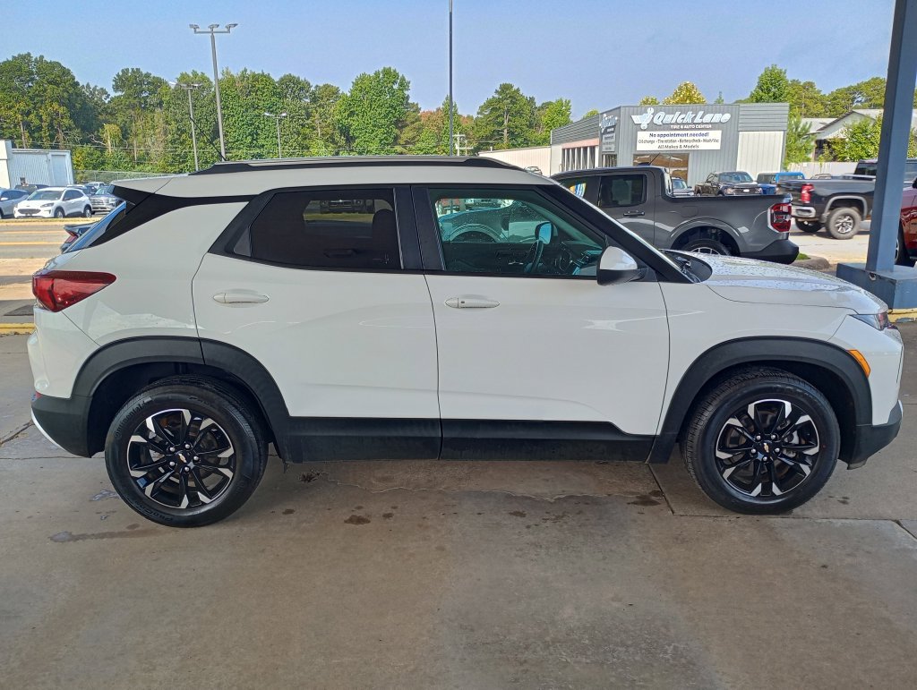 Certified 2023 Chevrolet TrailBlazer LT w/ Convenience Package FWD image 6