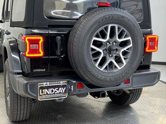 Certified 2024 Jeep Wrangler Sahara w/ Technology Group image 8