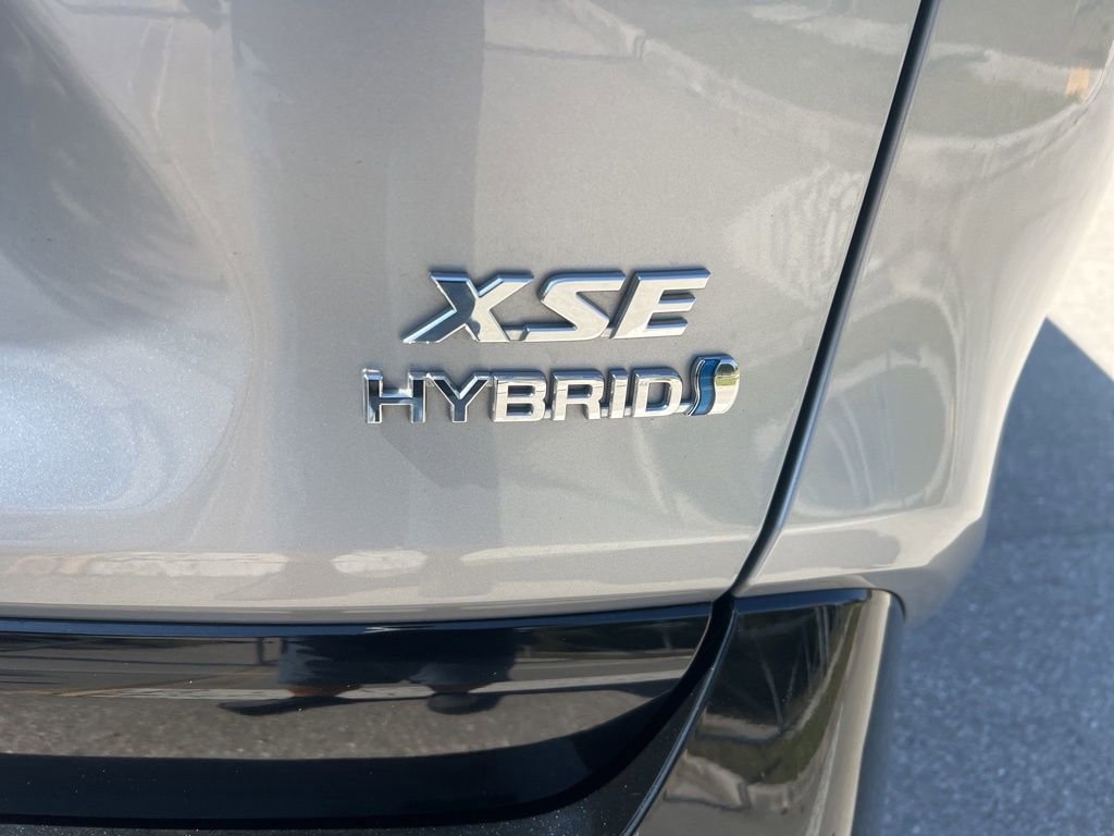 Used 2020 Toyota RAV4 XSE AWD/4WD image 38